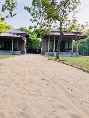 Nagenahira Beach Villa